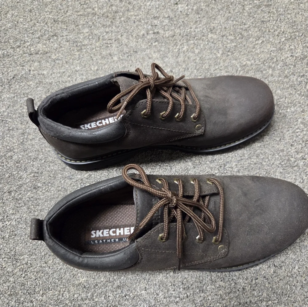 Men's Brown Sketchers Leather Upper Casual Shoes In Size 11